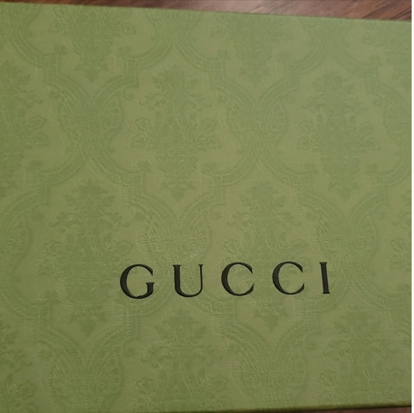 Gucci shoe cream and brush set - Picture 4 of 4